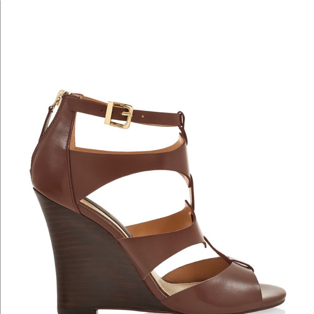 White House Black Market Brown 4” Wedge Heel Sandals- favorite summer shoe!☀️